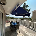 Apartment Neda Primosten