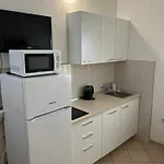 Neda Appartement *