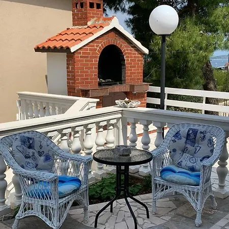 Neda * Примоштен