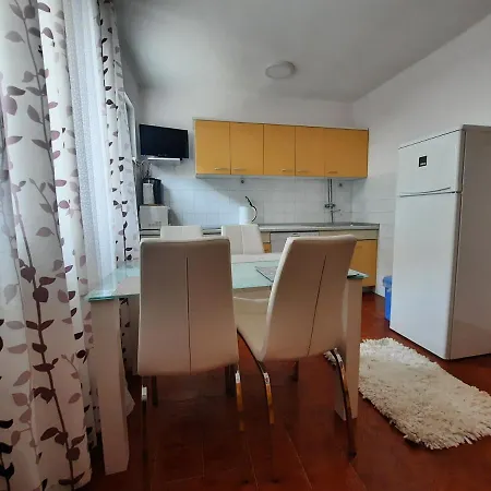 Neda Апартаменты