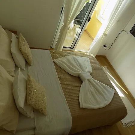 Apartment Neda Primosten